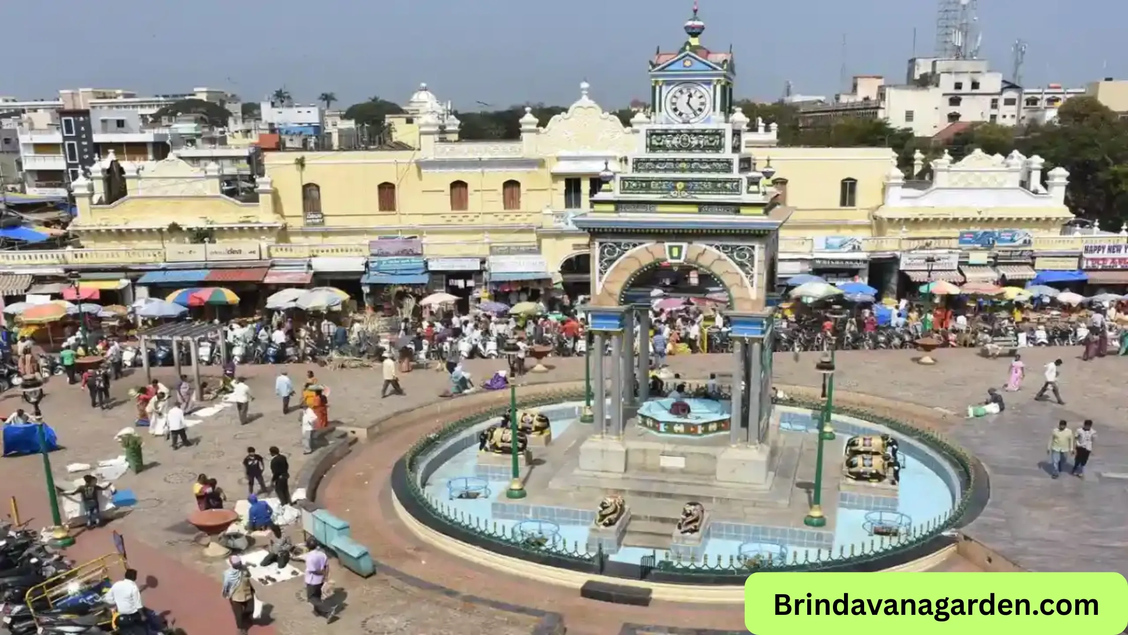 What is the history of Devaraja Market